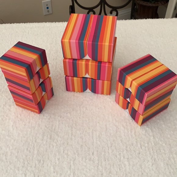 BEAUTIFUL SET OF TEN JEWELRY GIFT BOXES IN DIFFERENT SIZES - Picture 3 of 10